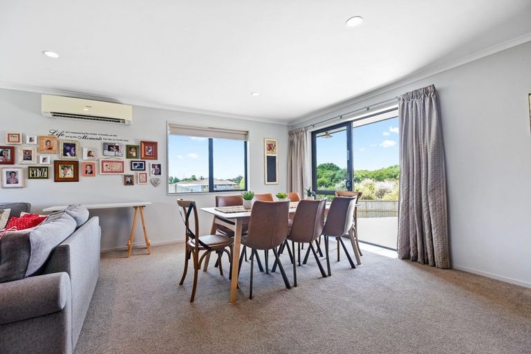 Photo of property in 8 Beckham Close, Grandview Heights, Hamilton, 3200