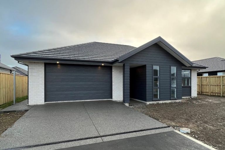 Photo of property in 98 Lenborough Drive, Rolleston, 7614