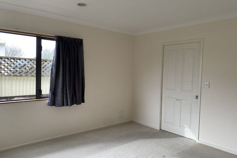 Photo of property in 2b Forward Street, Greenmeadows, Napier, 4112