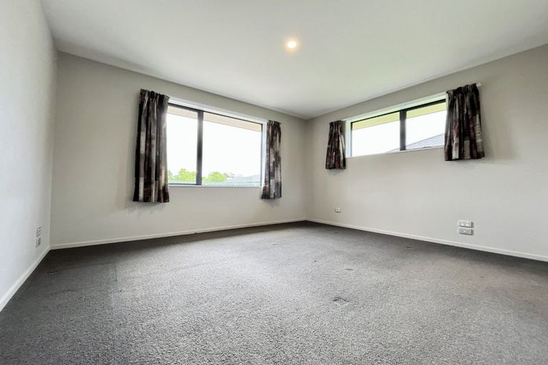 Photo of property in 1 Keats Place, Rolleston, 7614