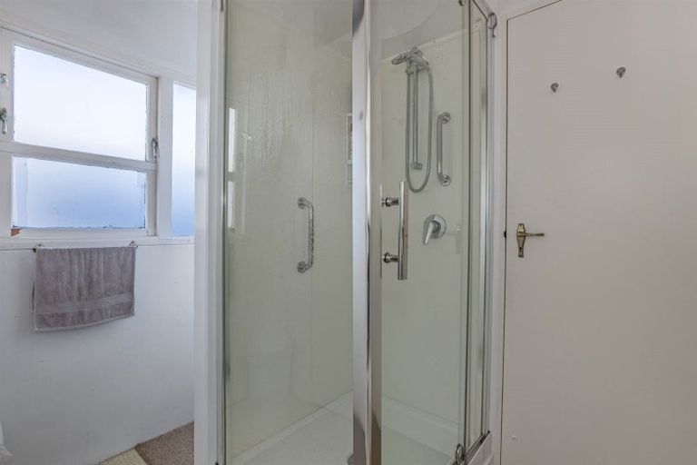 Photo of property in 4 Ettrick Grove, Papakowhai, Porirua, 5024