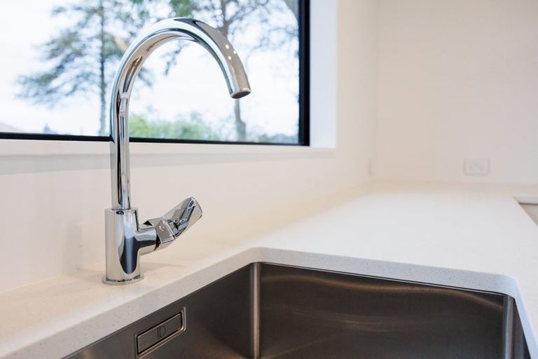 Photo of property in 33 Botanical Road, Takaro, Palmerston North, 4412