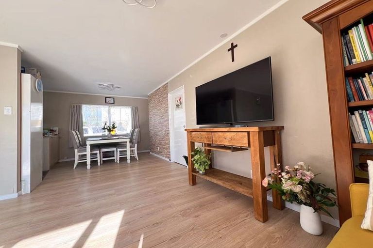 Photo of property in 5 Powell Place, Henderson, Auckland, 0610