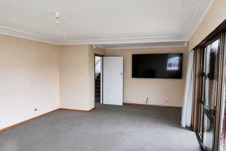 Photo of property in 16 Kinmont Crescent, Kinmont Park, Mosgiel, 9024