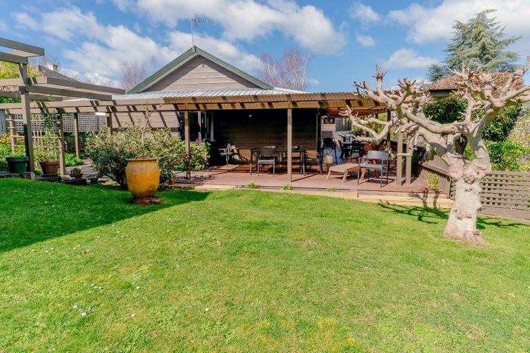 Photo of property in 44 Muritai Crescent, Havelock North, 4130