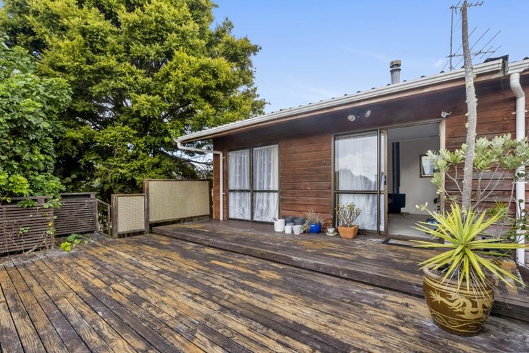 Photo of property in 6/70a Woodglen Road, Glen Eden, Auckland, 0602