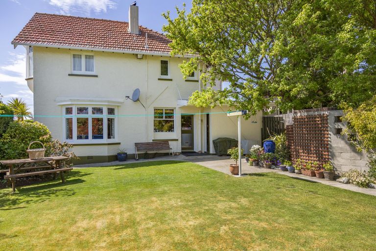 Photo of property in 70 Wharfe Street, South Hill, Oamaru, 9400