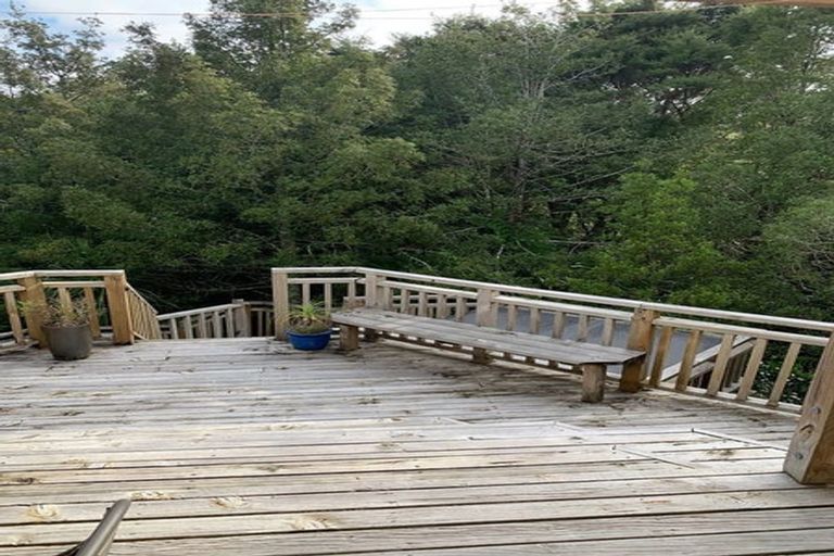 Photo of property in 11 Ramonda Close, Bayview, Auckland, 0629