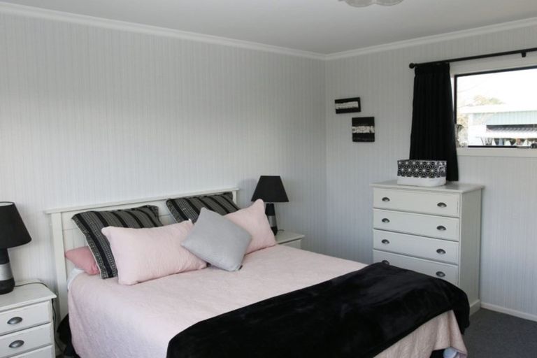 Photo of property in 53 White Street, Newfield, Invercargill, 9812