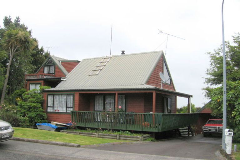Photo of property in 12 Southridge Drive, Ohakune, 4625