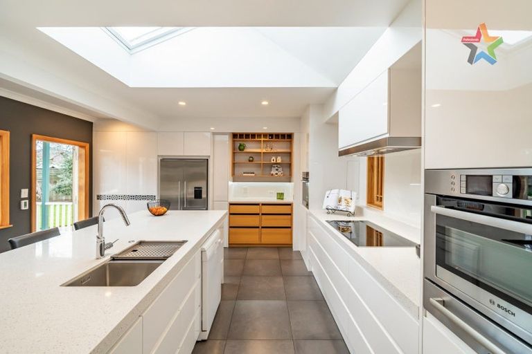 Photo of property in 183 Waiwhetu Road, Waterloo, Lower Hutt, 5011