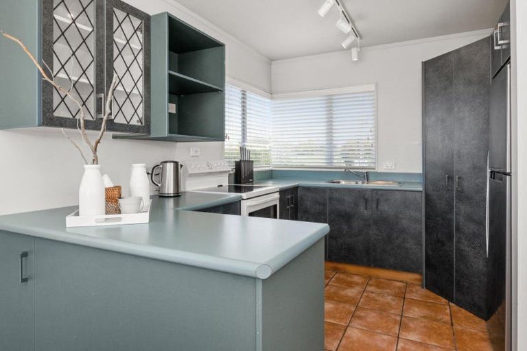 Photo of property in 243 Clifton Road, Te Awanga, 4102