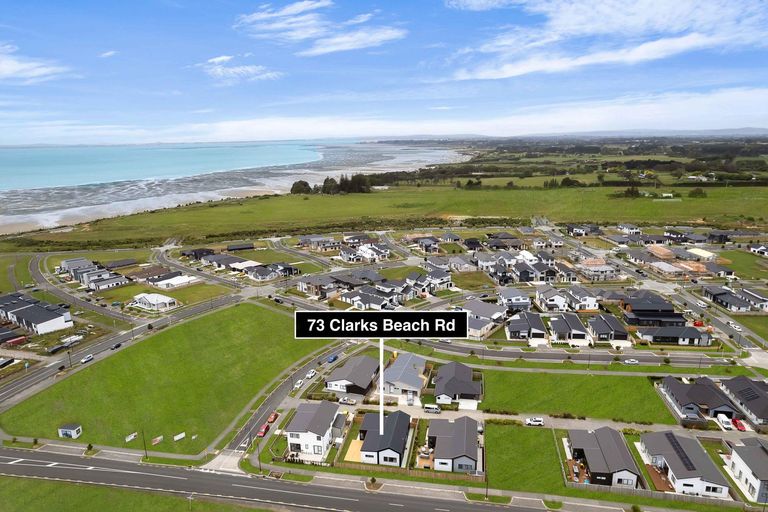 Photo of property in 73 Clarks Beach Road, Clarks Beach, 2122