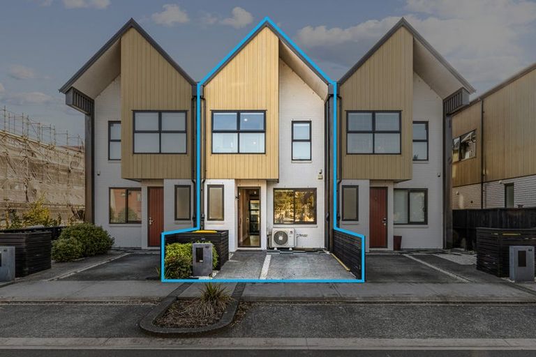 Photo of property in 42 Glidepath Road, Hobsonville, Auckland, 0616