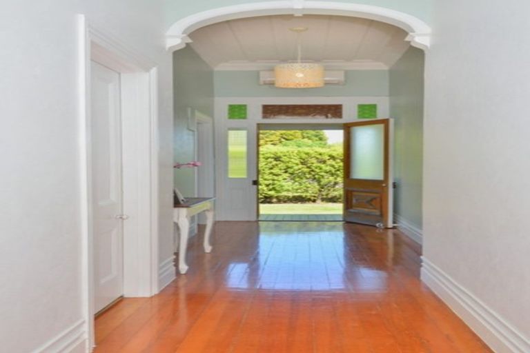 Photo of property in 16 Mangapapa Road, Mangapapa, Gisborne, 4010