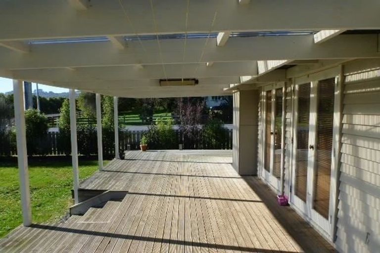 Photo of property in 1 Fitzgerald Road, Drury, 2113