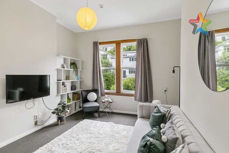 Photo of property in 25 Adams Terrace, Aro Valley, Wellington, 6021
