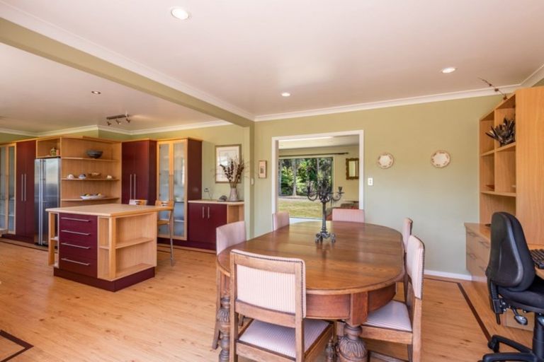 Photo of property in 33 Mokena Kohere Street, Manakau, Levin, 5573