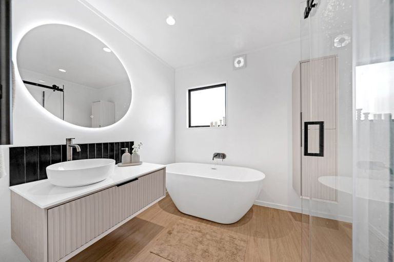 Photo of property in 36a Zefiro Drive, Massey, Auckland, 0614