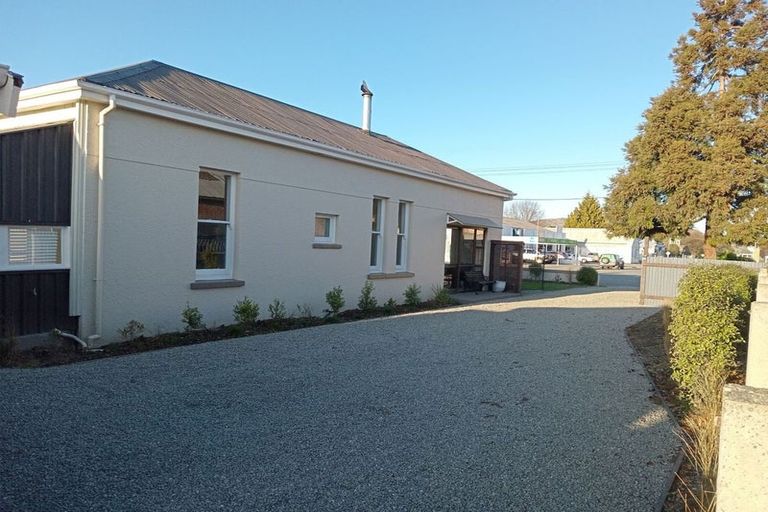 Photo of property in 100 High Street, Waimate, 7924