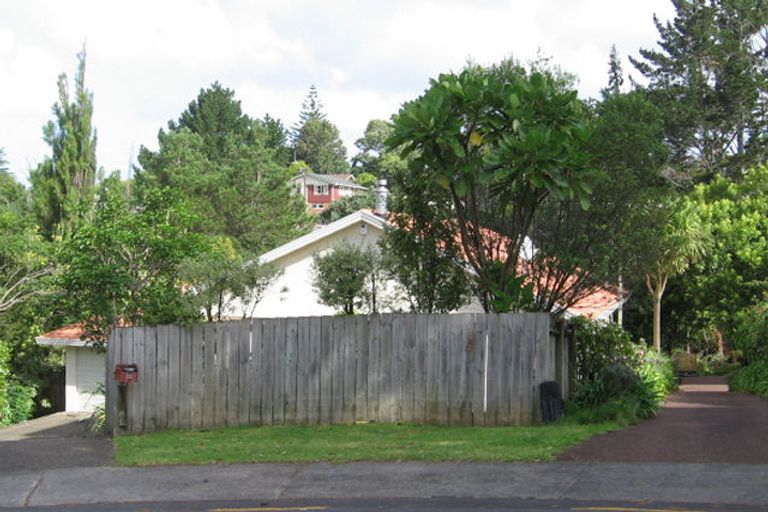 Photo of property in 49 Cyclarama Crescent, Massey, Auckland, 0614