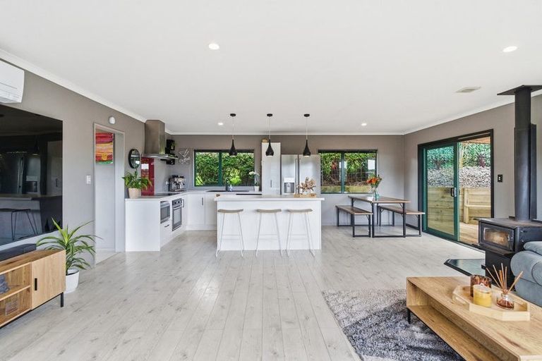 Photo of property in 21 Mamaku Rise, Welcome Bay, Tauranga, 3112