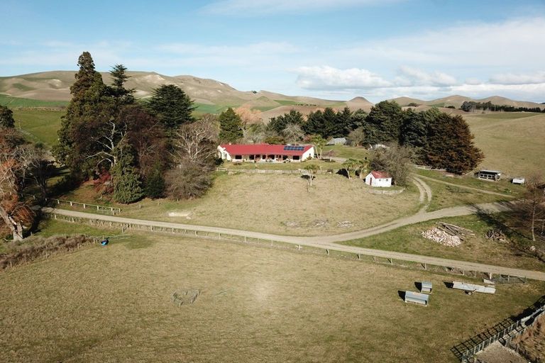 Photo of property in 250 Ritchies Road, Waihao Downs, Waimate, 7977