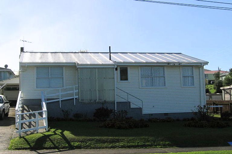 Photo of property in 6 Mawhare Street, Titahi Bay, Porirua, 5022