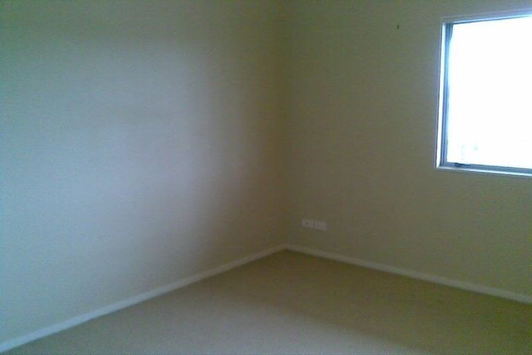 Photo of property in 12/29 Haven Drive, East Tamaki, Auckland, 2013