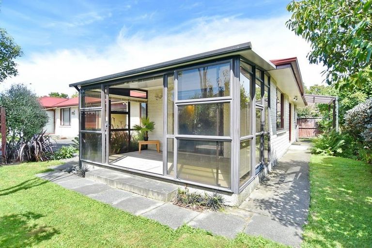 Photo of property in 2/57 Reynolds Avenue, Bishopdale, Christchurch, 8053
