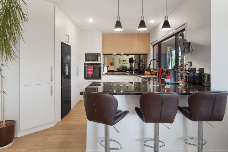 Photo of property in 16b Bullmore Place, Pukehangi, Rotorua, 3015