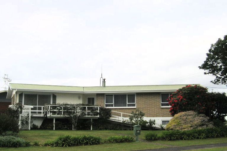 Photo of property in 1 Audrey Place, Matua, Tauranga, 3110