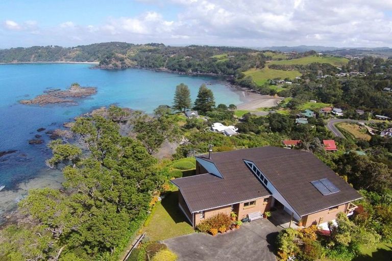 Photo of property in 25 Hillside Crescent, Leigh, 0985