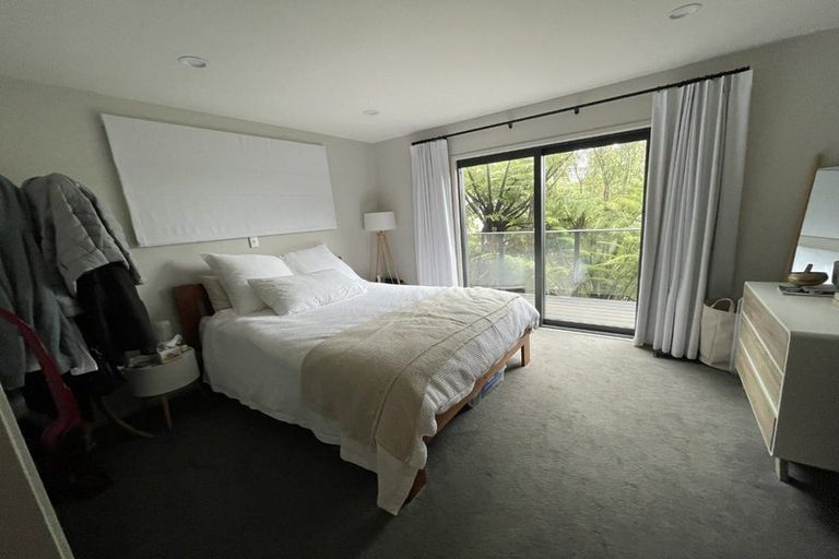 Photo of property in 149 Kelburn Parade, Kelburn, Wellington, 6012