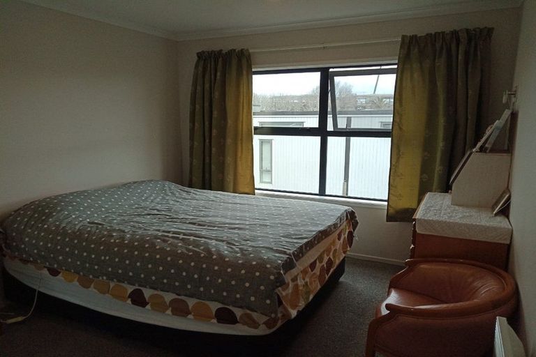 Photo of property in 32 Liquidambar Drive, Hobsonville, Auckland, 0616