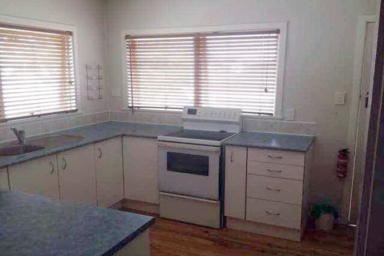 Photo of property in 1/5 Sudan Avenue, Milford, Auckland, 0620