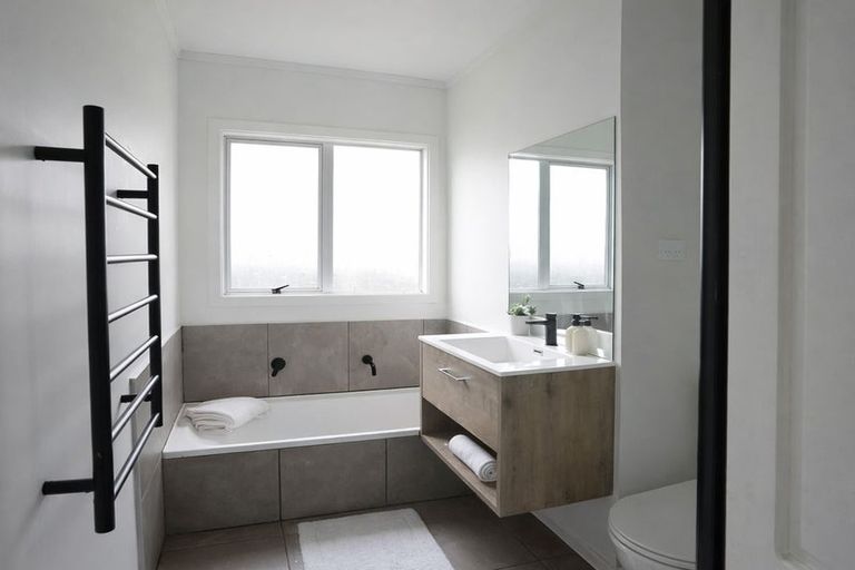 Photo of property in 32 Mahi Road, Te Kauwhata, 3710