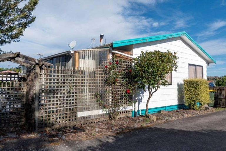 Photo of property in 14 Diamond Street, Pukehangi, Rotorua, 3015