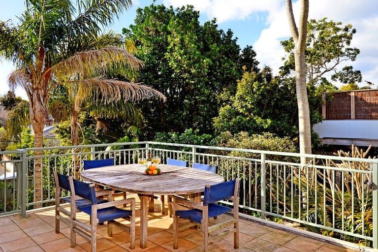 Photo of property in 22a Sanders Avenue, Takapuna, Auckland, 0622