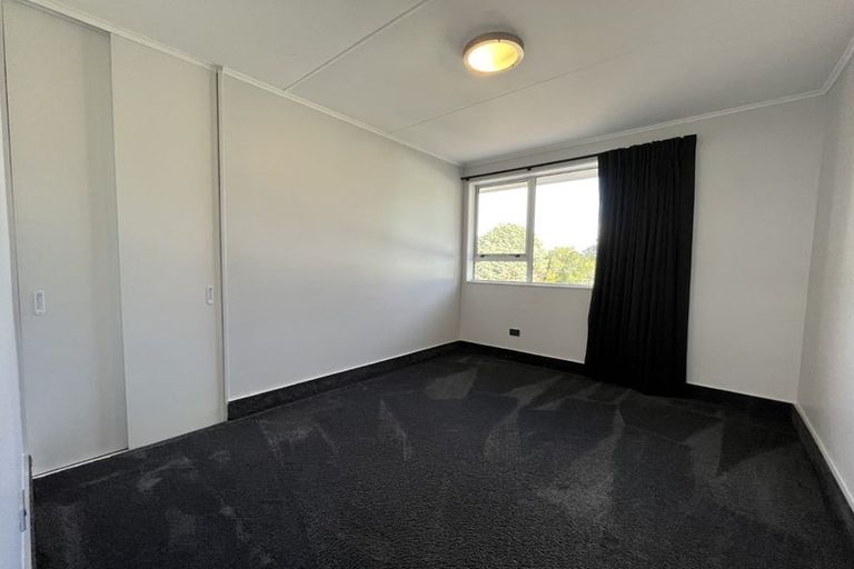 Photo of property in 13 Sombrero View, Ascot Park, Porirua, 5024