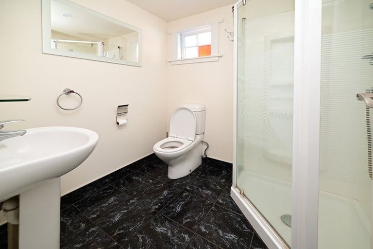 Photo of property in 2/181 Rangatira Road, Beach Haven, Auckland, 0626