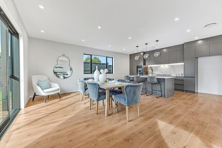 Photo of property in 11 Alexandra Street, Riverhead, 0820