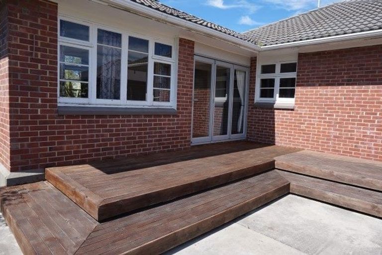 Photo of property in 1/44 Kathleen Crescent, Hornby, Christchurch, 8042