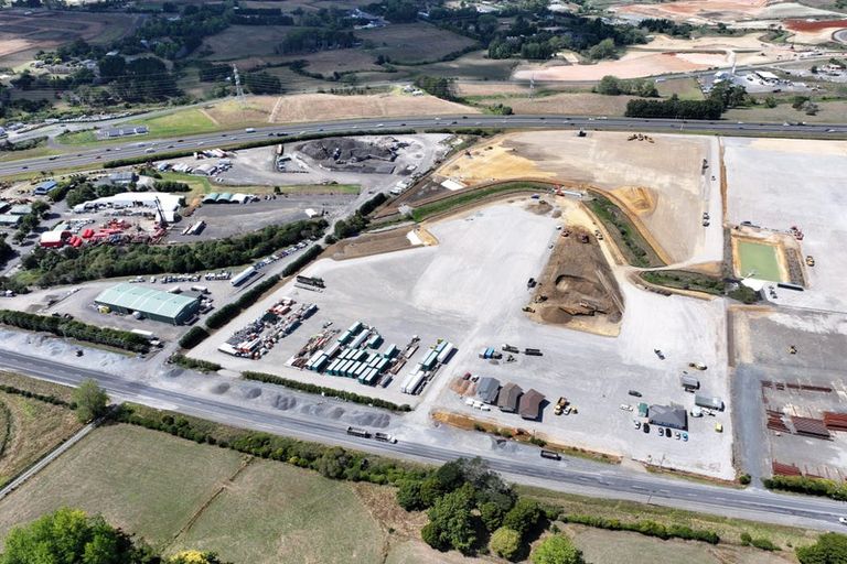 Photo of property in 1159 Great South Road, Runciman, Drury, 2578