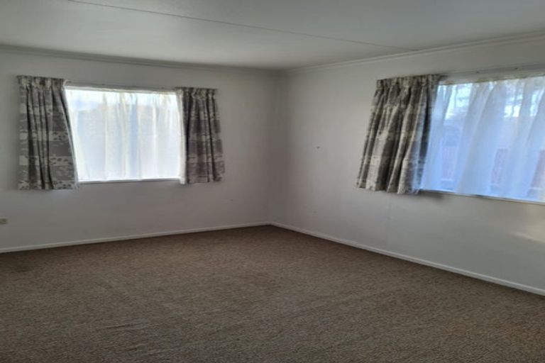 Photo of property in 20 Edgeware Road, Palmerston North, 4410