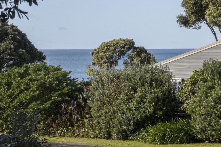 Photo of property in 8 Fishermans Bend, Whiritoa, Whangamata, 3691
