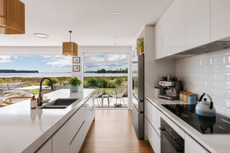 Photo of property in 10 Josephine Place, Omokoroa, 3114