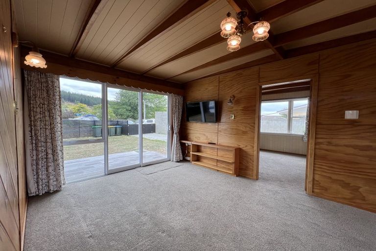 Photo of property in 33 Fache Street, Clyde, 9330