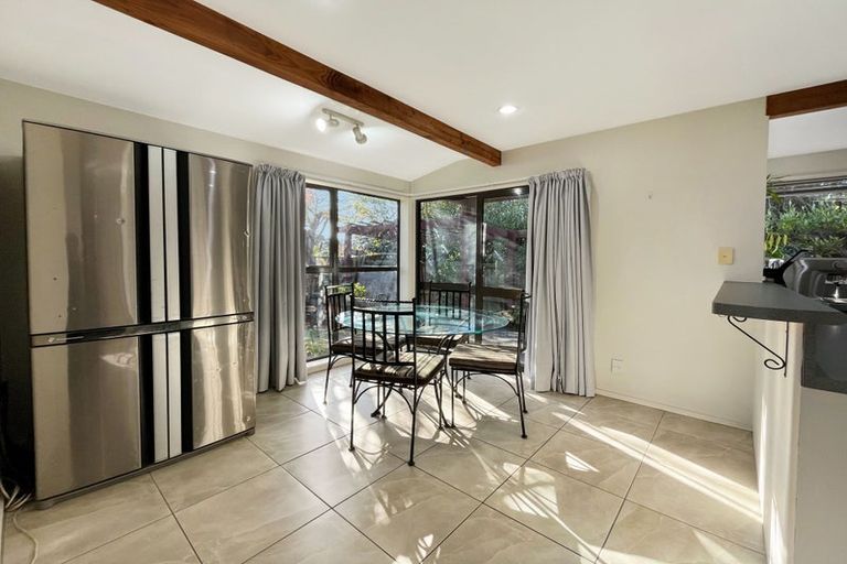 Photo of property in 2/53 Mcfaddens Road, St Albans, Christchurch, 8052