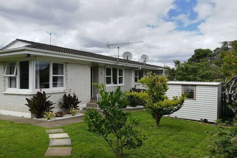 Photo of property in 2/12 Meadway, Sunnyhills, Auckland, 2010